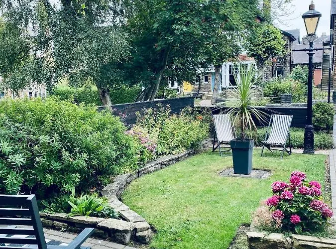 Franklin Mount Boutique Harrogate